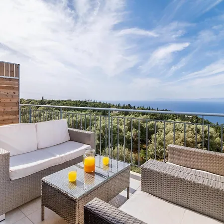 Deluxe With Sea View B شقة *