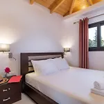 Deluxe With Sea View B דירה Tsoukaládhes