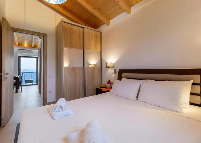 Deluxe With Sea View B *