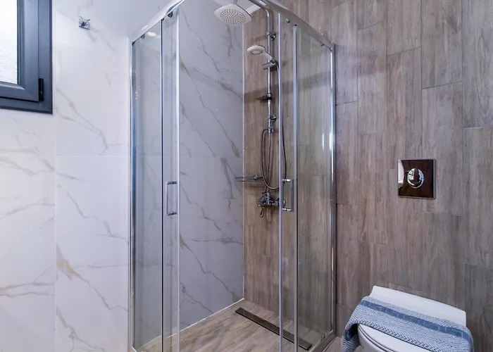 Deluxe With Sea View B Tsoukaládhes